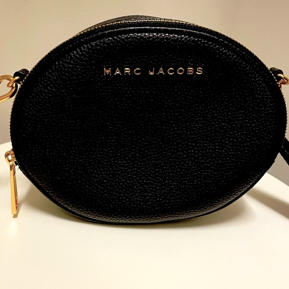 MARC JACOBS CROSSBODY